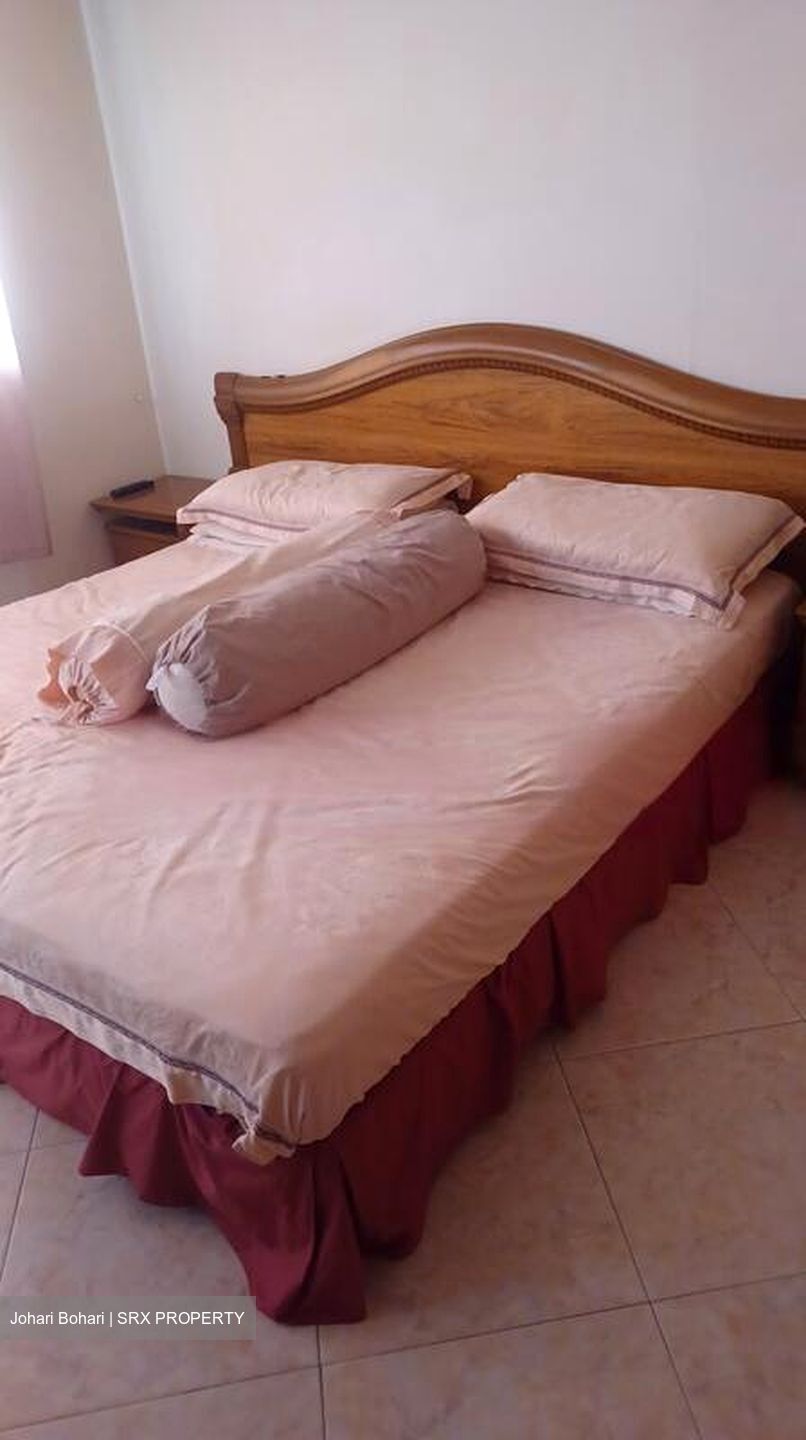 Blk 161 Yung Ping Road (Jurong West), HDB Executive #550389581